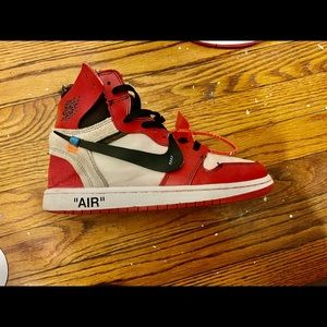 Off-white Jordan 1s Chicago